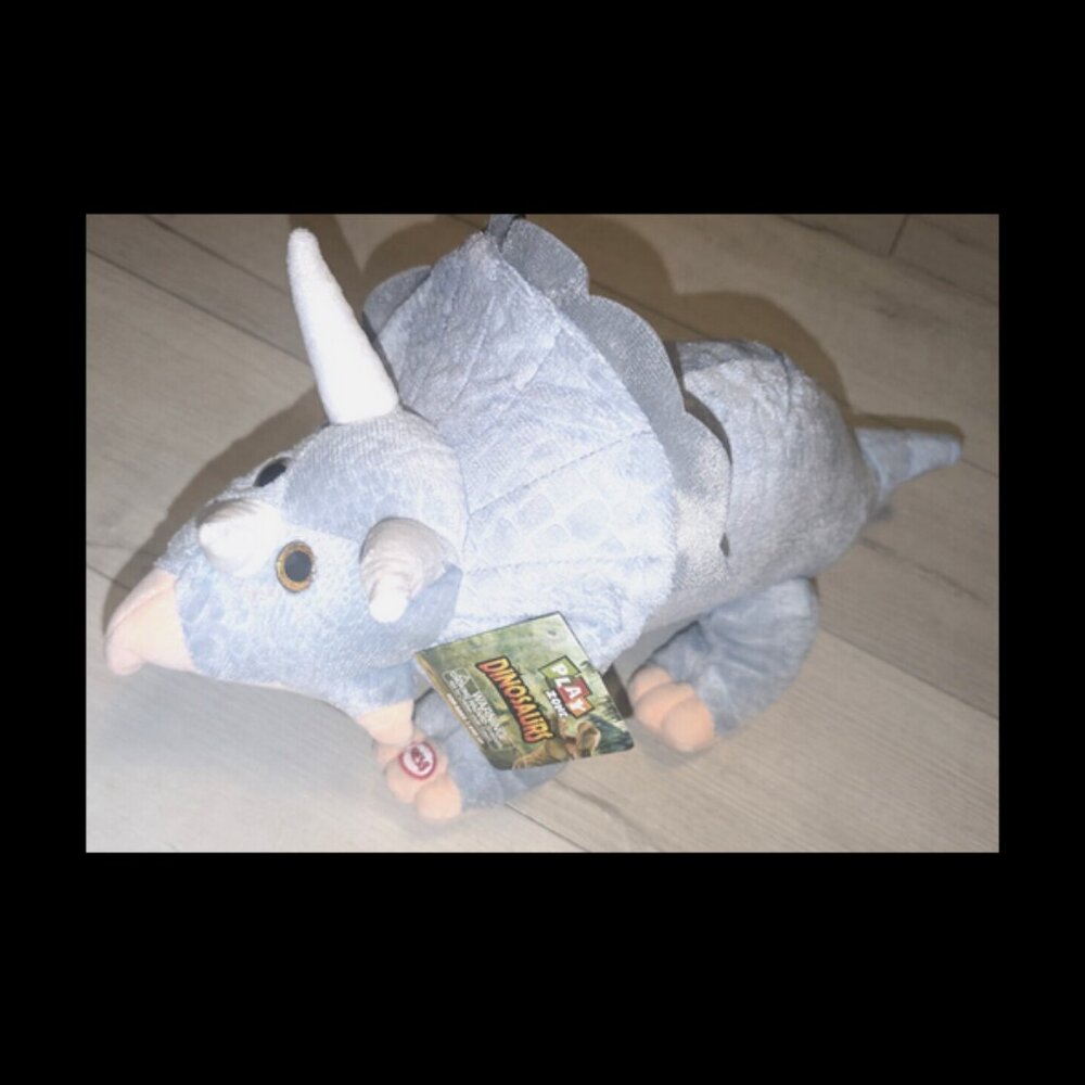 19" x 9" Triceratops Dinosaur Plush Stuffed Animal with Sound NWT Works